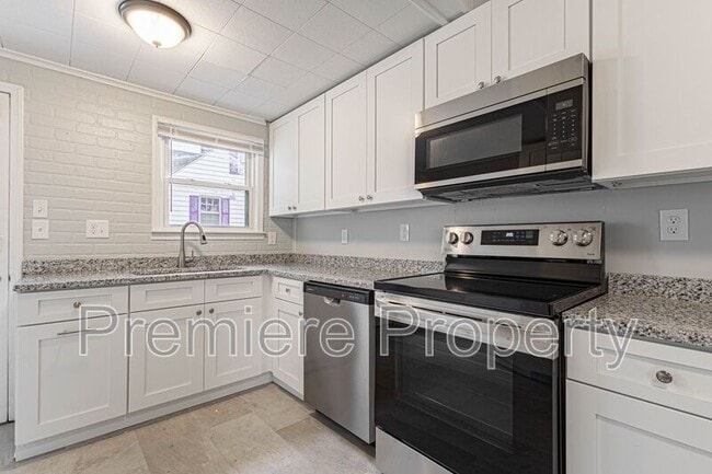 Photo - 804 E Gudgell Ave