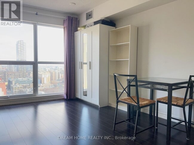 Photo - 386 Yonge St Unité 1806