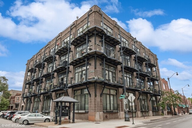 Photo - 2735 W Armitage Ave Condo Unit 108