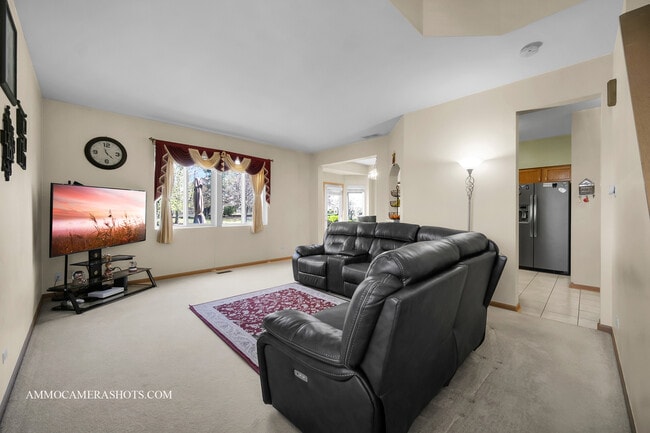 Photo - 1058 Delta Dr