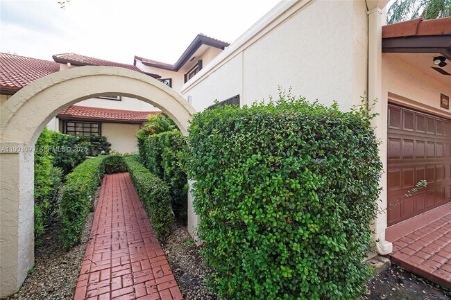 Photo - 9318 NW 50th Doral Cir S