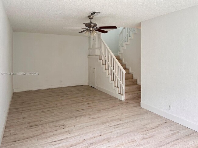 Photo - 2580 Coral Springs Dr