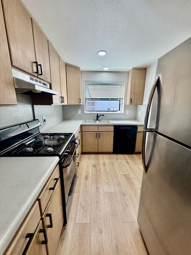 Photo - 3920 E. 1st Street Unidad 3920