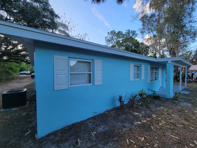 Photo - 4896 35th Ave