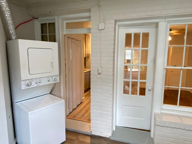 Photo - 3914 9th St NE Unidad 3914 9th St NE