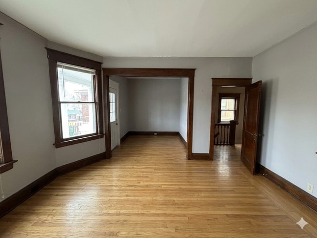 Building Photo - 282 New Scotland Ave Unit 282 Top