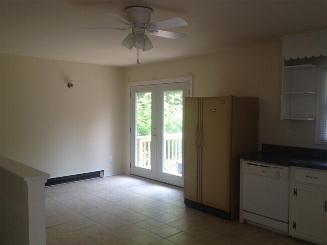 Photo - 6111 Mechanicsville Tpke