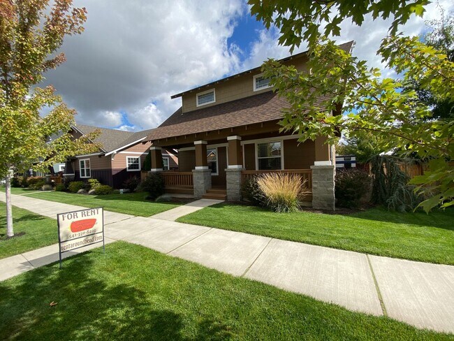 Photo - Spacious 3-Bedroom Home with Bonus Room in...
