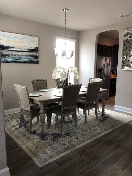 Photo - 5703 Freeport Leaf