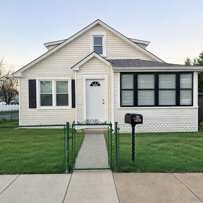 Building Photo - 6600 Detroit Ave Unit B (NB)