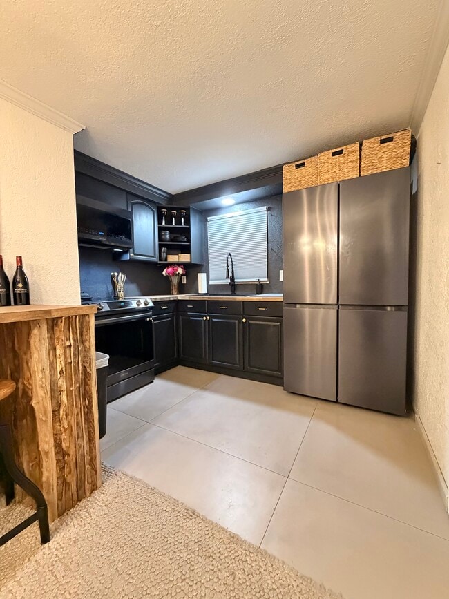 Photo - 7060 52nd St N