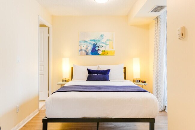 Photo - 214 Adelaide St W Unit ID1034891P