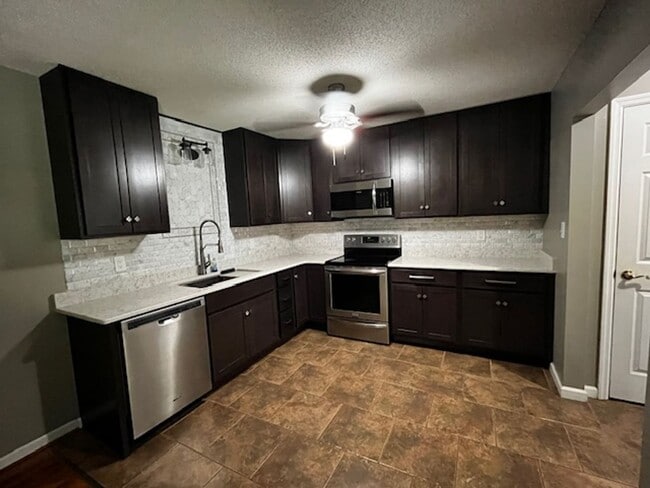 Photo - 3 Bedroom 2 Bath house with attached garag...