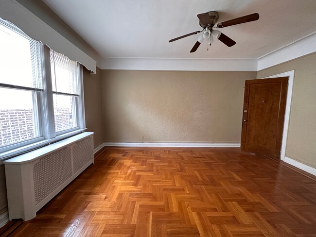 Photo - 2036 Colonial Ave Unidad 2R