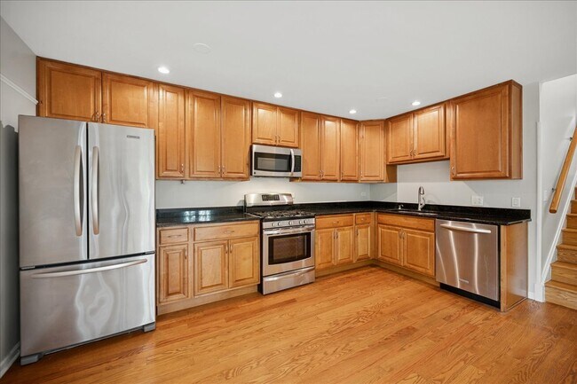 Photo - 532 Inverrary Ln