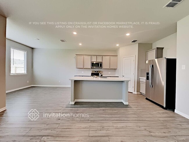 Photo - 14833 Grey Feather Trail