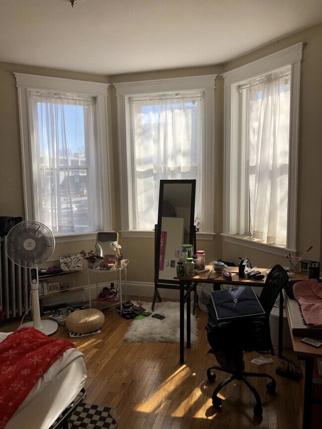 1173 Commonwealth Ave Unit 3