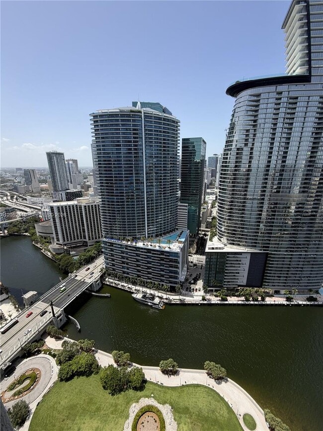 Building Photo - 475 Brickell Ave Unit 4008