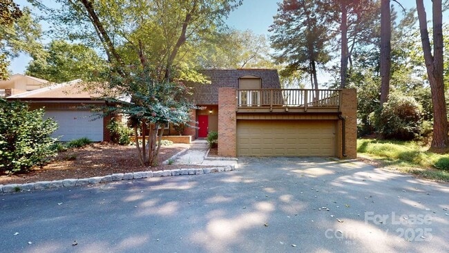 Building Photo - 4025 Woodfox Dr Rental