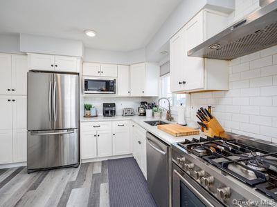 Photo - 825 E Park Ave