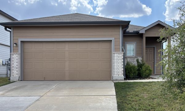 Front Exterior - 10818 Fox Trot