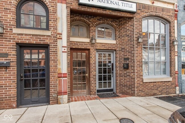 Photo - 77 E Jefferson St