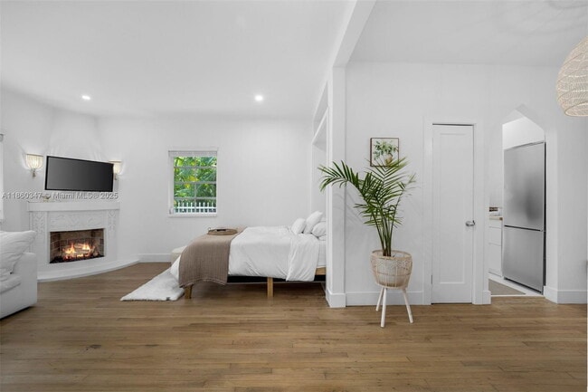 Photo - 750 Española Way Apt #6, Miami Beach, FL 33139 - 0 BR 1 BA condo Unit 6