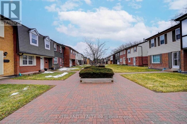 Photo - 25 Brimwood Blvd