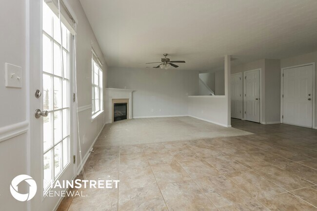 Photo - 408 Parkside Way