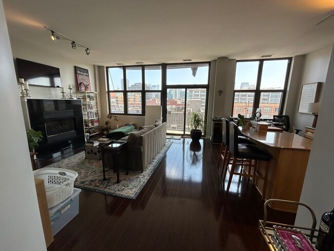 Photo - 15 S Throop St Unit 506