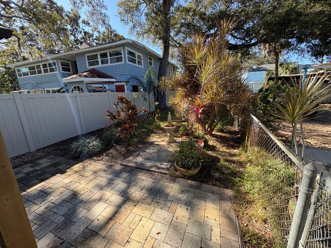 Photo - 3025 50th St S