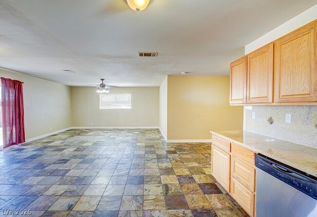 Photo - 3990 E Syracuse Dr