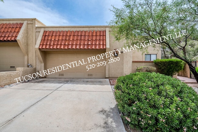 Photo - 756 Cam Diestro Townhome