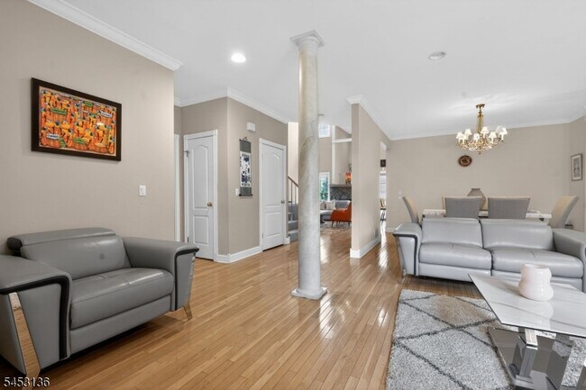 Photo - 70 Winged Foot Dr