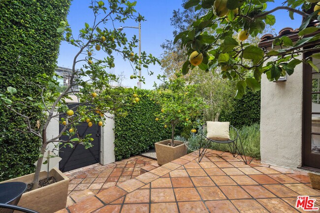 Photo - 314 Huntley Dr