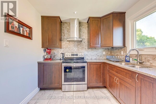 Photo - 4004 Midhurst Ln