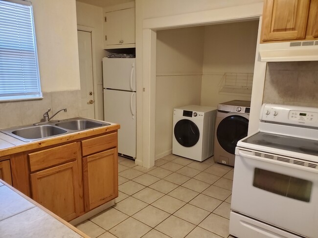 Photo - 700 N Lea St Unidad 1