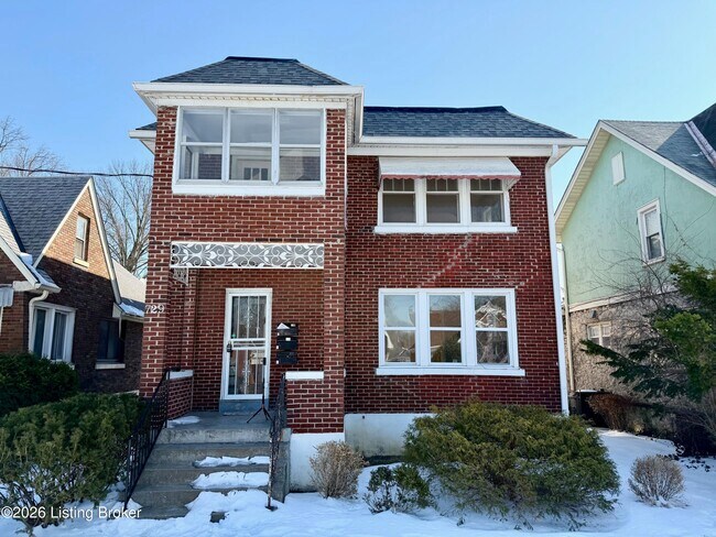 Building Photo - 729 S 39th St Unit 2