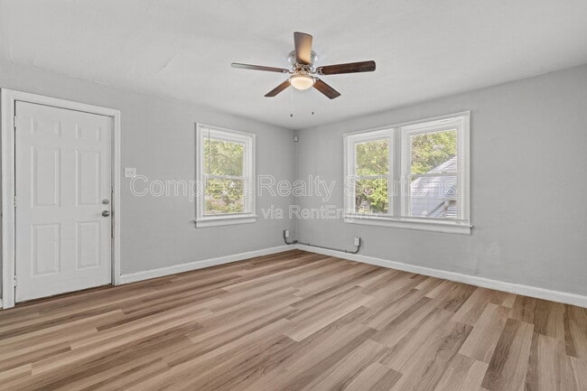 Photo - 7120 Greenhaven Dr