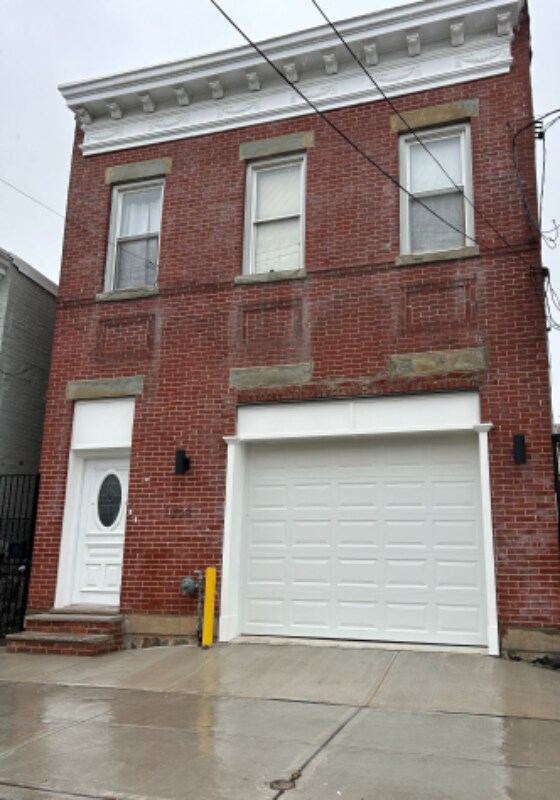 Photo - 1204 67th St