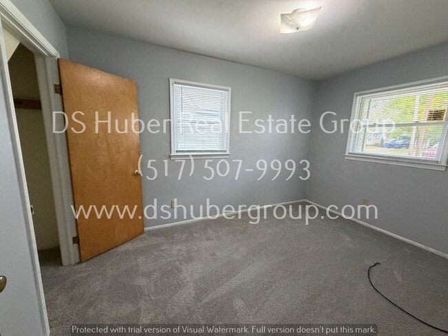 400 E Everettdale Ave