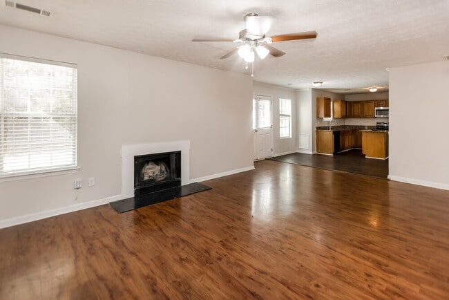 Photo - 3900 Georgia Dr