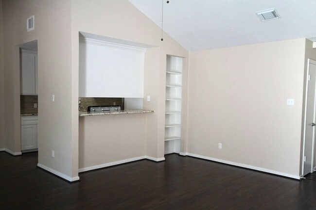 Photo - 2834 Old Fort Rd