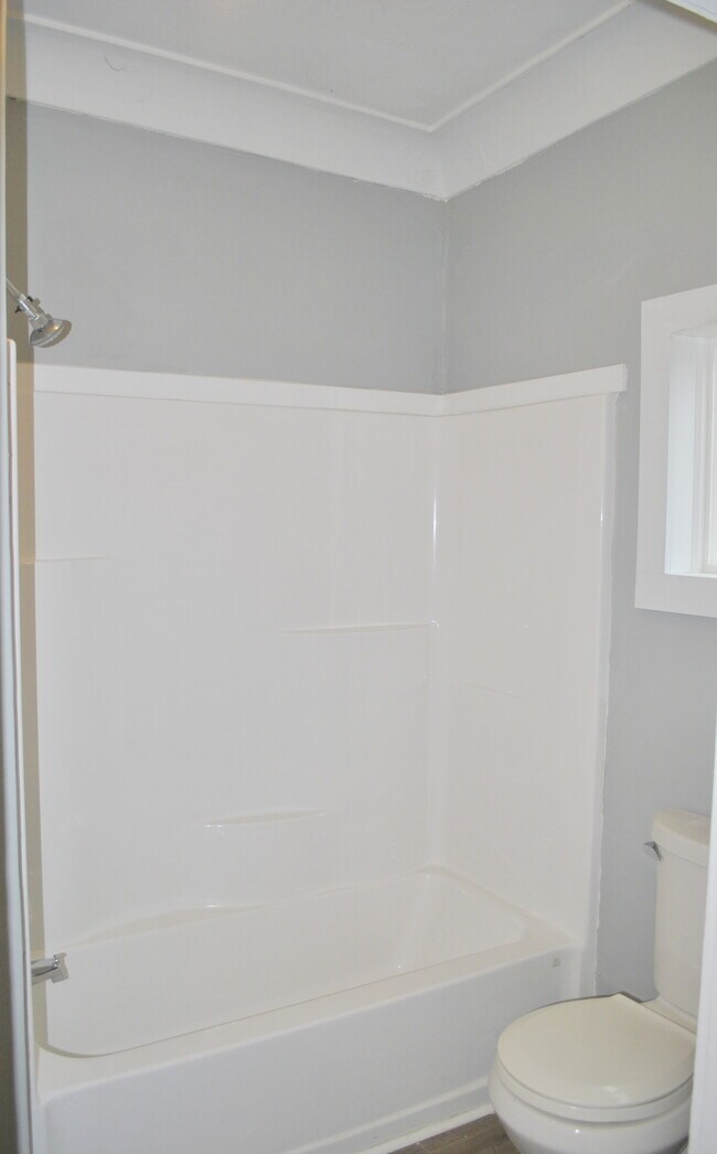 314 Bourbon St Townhome Townhome Rental in KY