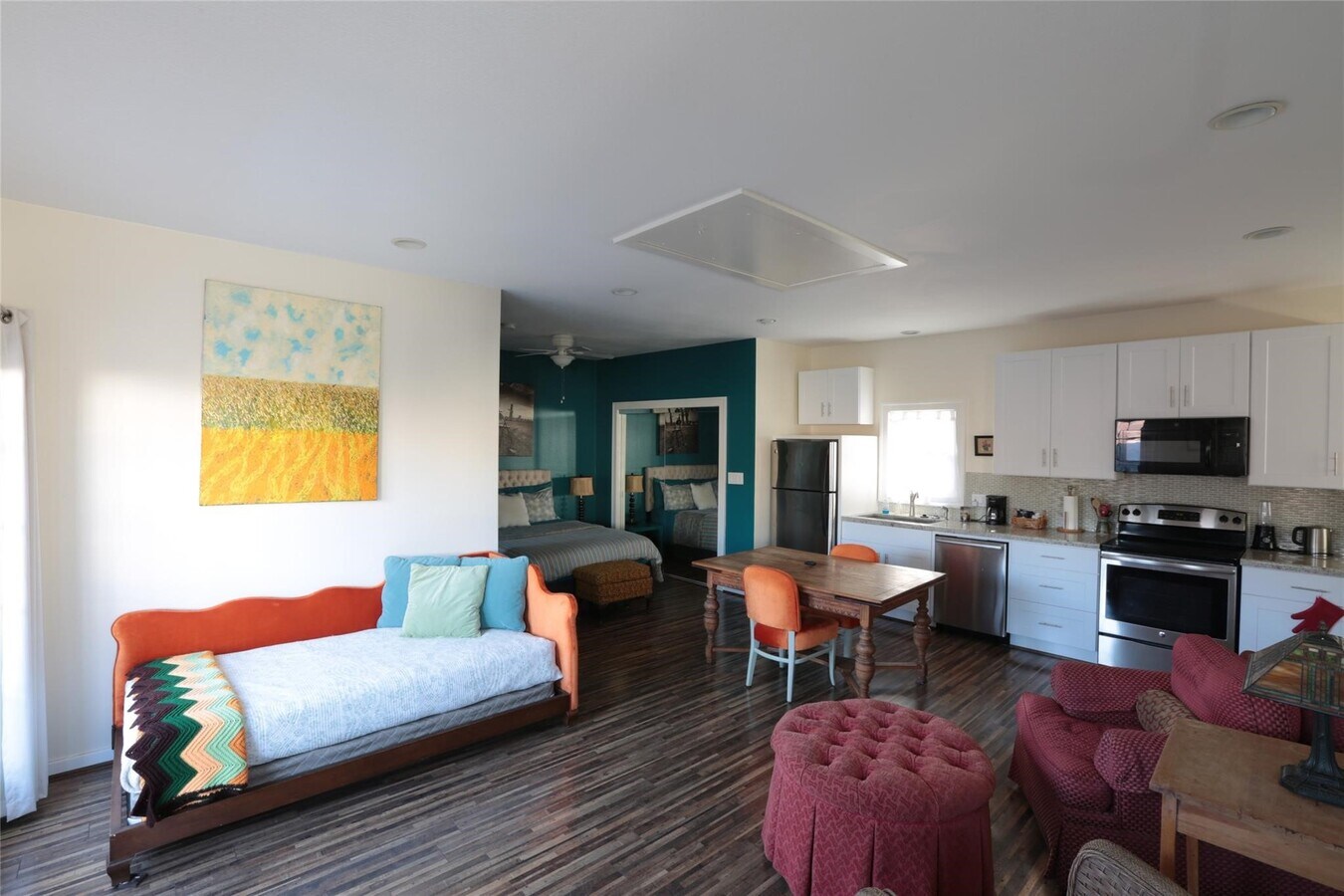 Photo - 1625 Harvard St Unidad B