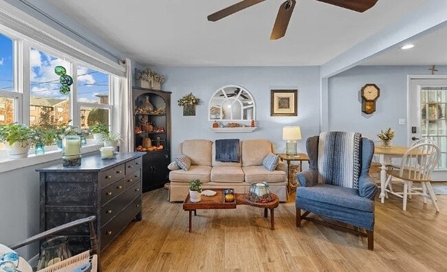 Photo - 141 Commonwealth Ave