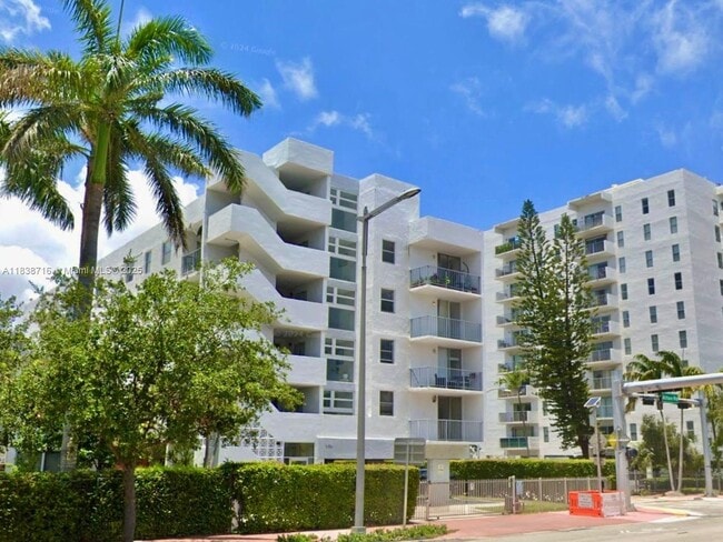 Building Photo - 1250 Alton Rd Unit 5B Rental
