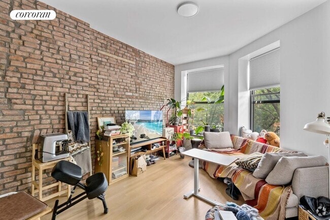 Building Photo - 594 MacDonough St Rental