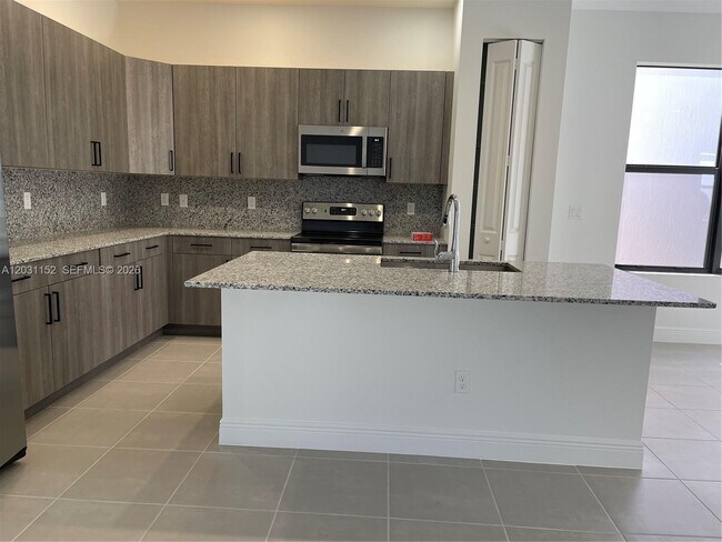 Photo - 16475 Sea Turtle Pl