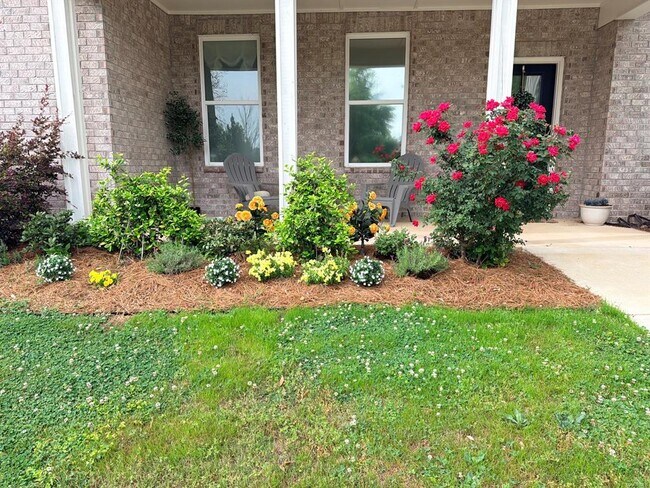 Photo - 1620 Rosemary Pk